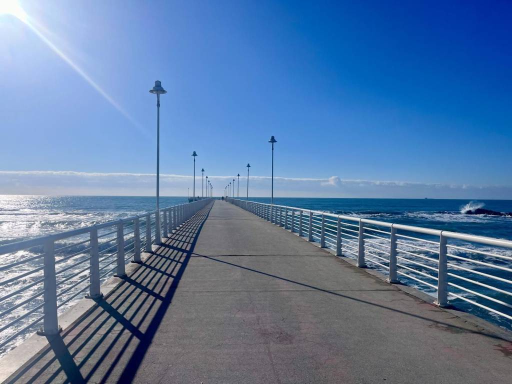 pontile di marina di massa