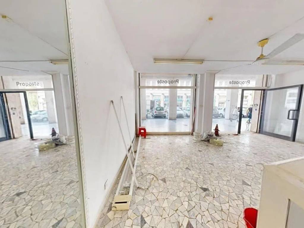 Locale commerciale via alessandro pieroni, 17, via grande - piazza della repubblica, livorno