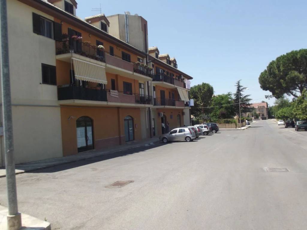 Locale commerciale via elio vittorini, 35 e, piazza armerina