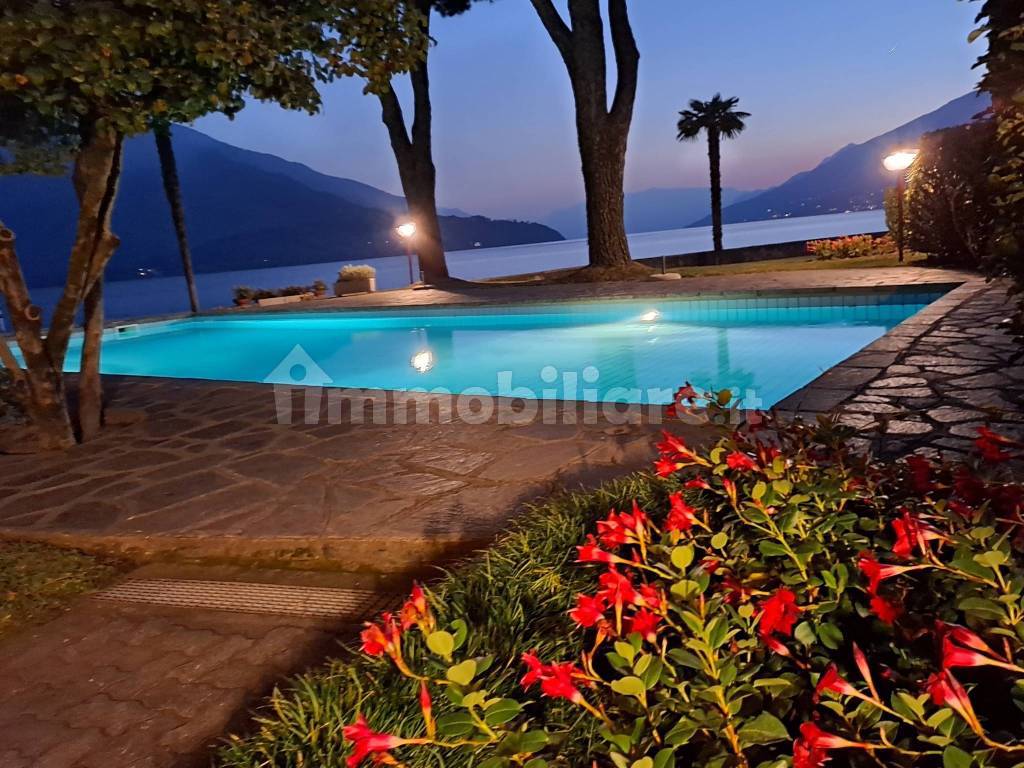 affitti lago como con piscina