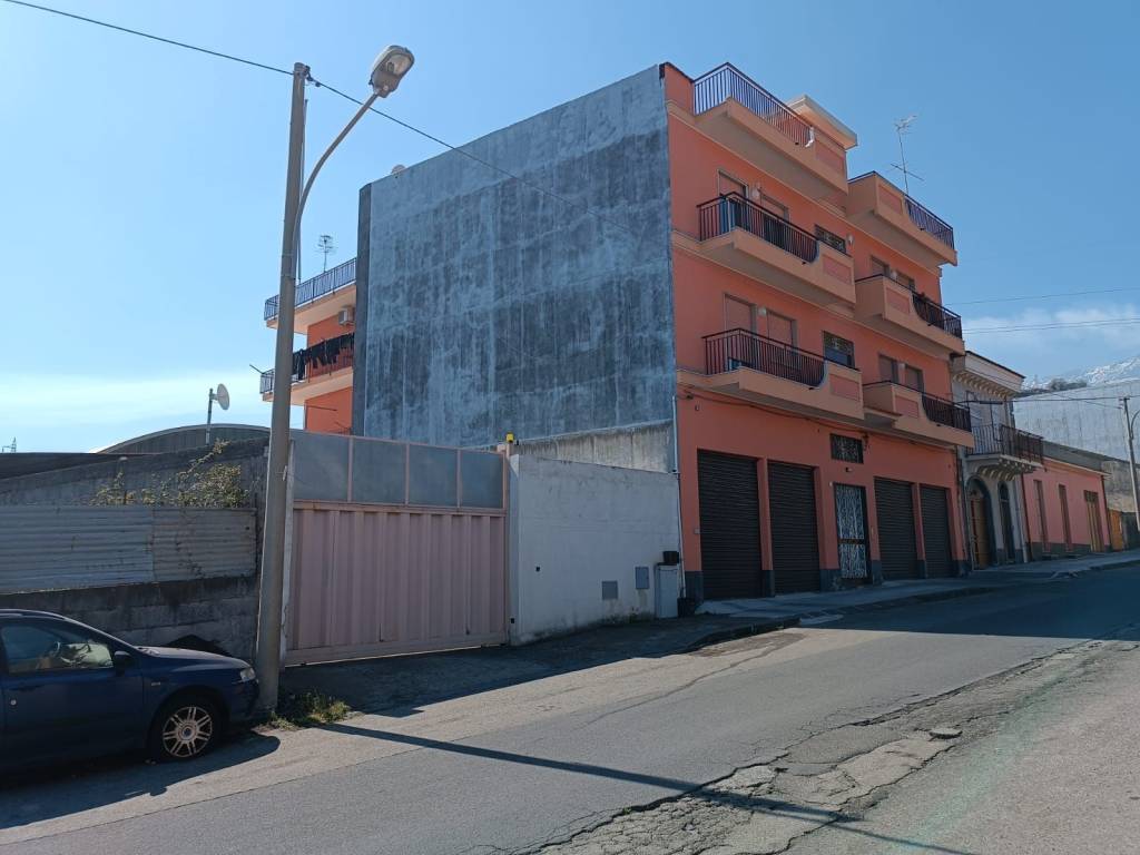 Garage - box all'asta via della regione, 30 30, giarre