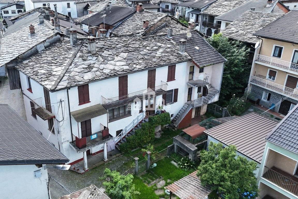 Casa indipendente in vendita a Rueglio