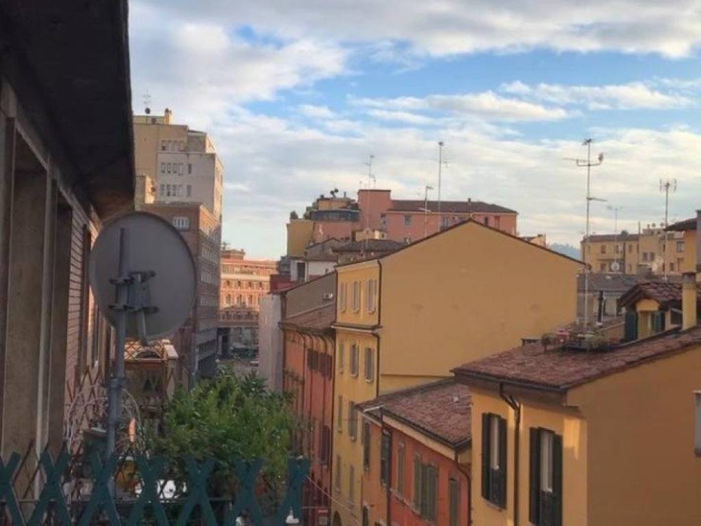 Stanza doppia marconi, bologna