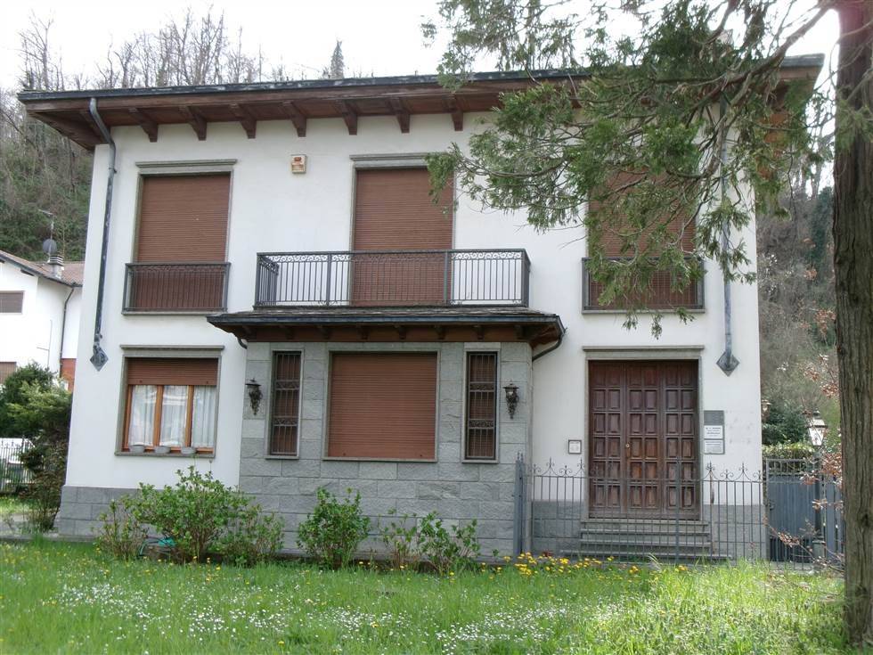 Villa plurifamiliare via martiri della benedicta 2, centro, arquata scrivia