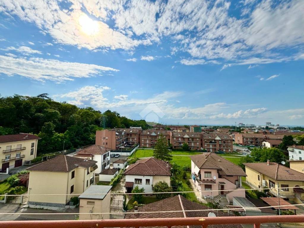 Vendita Appartamento Novi Ligure. Trilocale in via toscana 22. Buono stato,  quinto piano, con balcone, riscaldamento autonomo, rif. 113747059