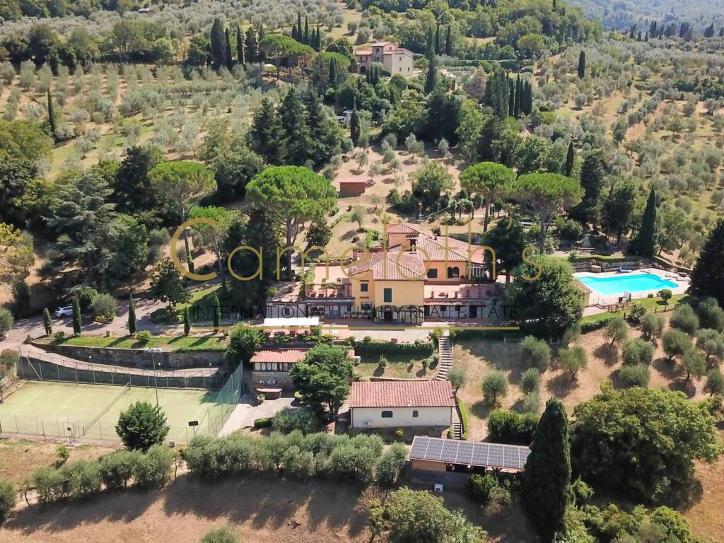 Villa con Piscina