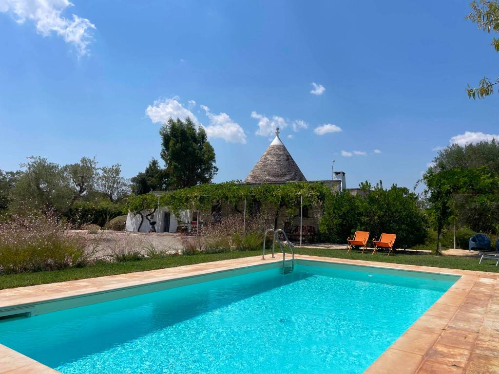 Trullo via olivo e monache, ceglie messapica