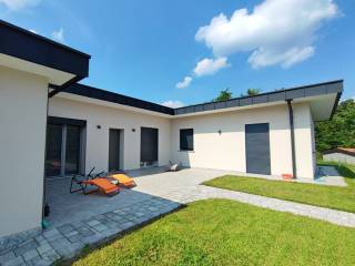 Nostra costruzione simile, per esempio