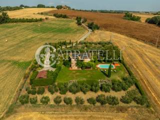 Trasimeno magnifico casale con piscina e giardino