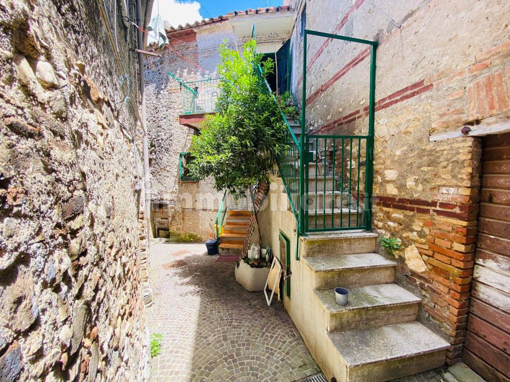 3-room flat via Lamberto Vignoli, Centro, Scandriglia