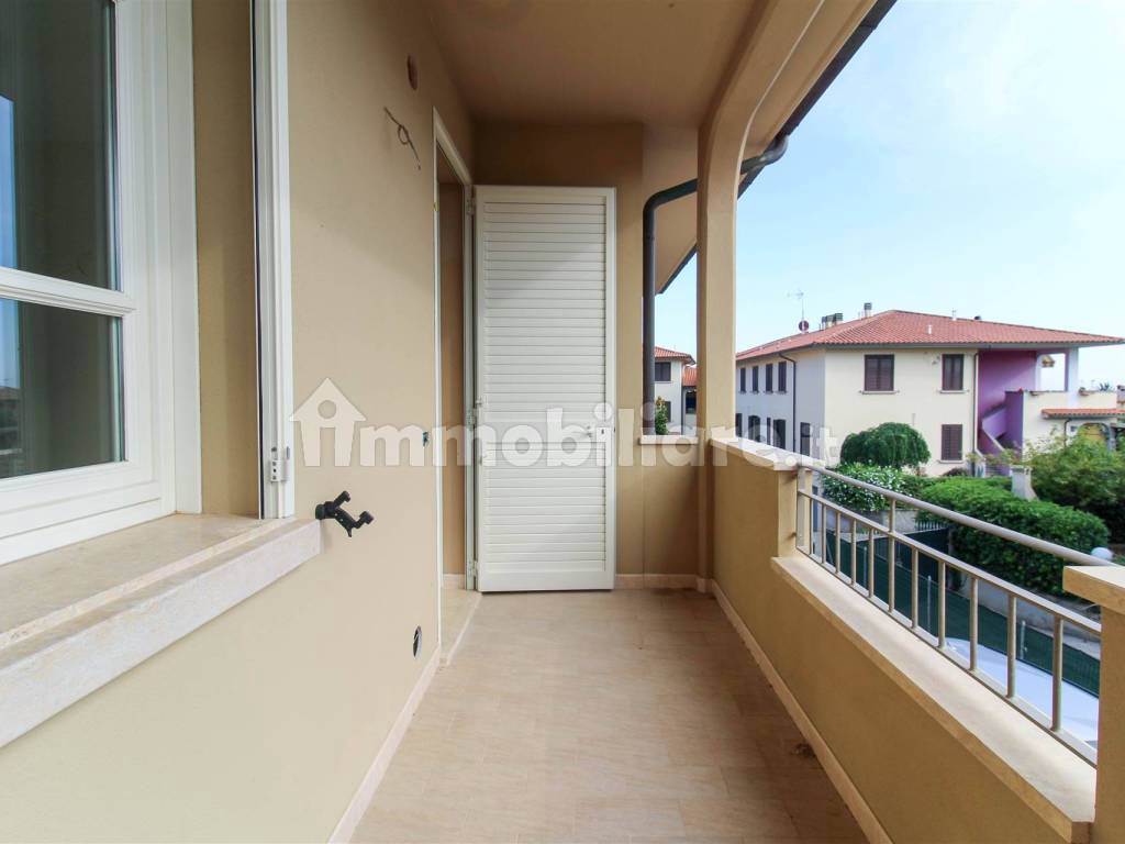 balcone ingresso