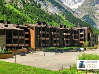 alloggio-courmayeur-area-verde-giardino-classeA+