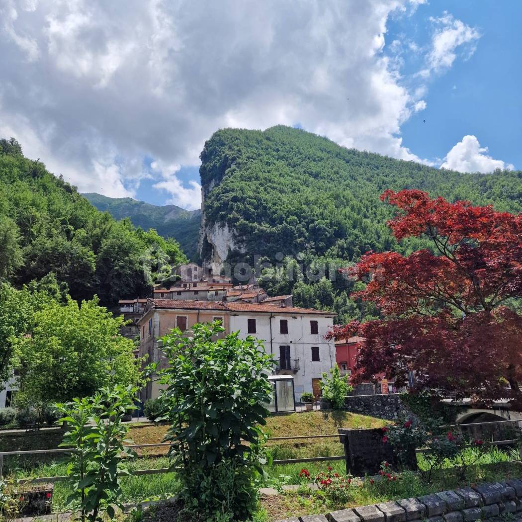 Appartamento in vendita a Fivizzano