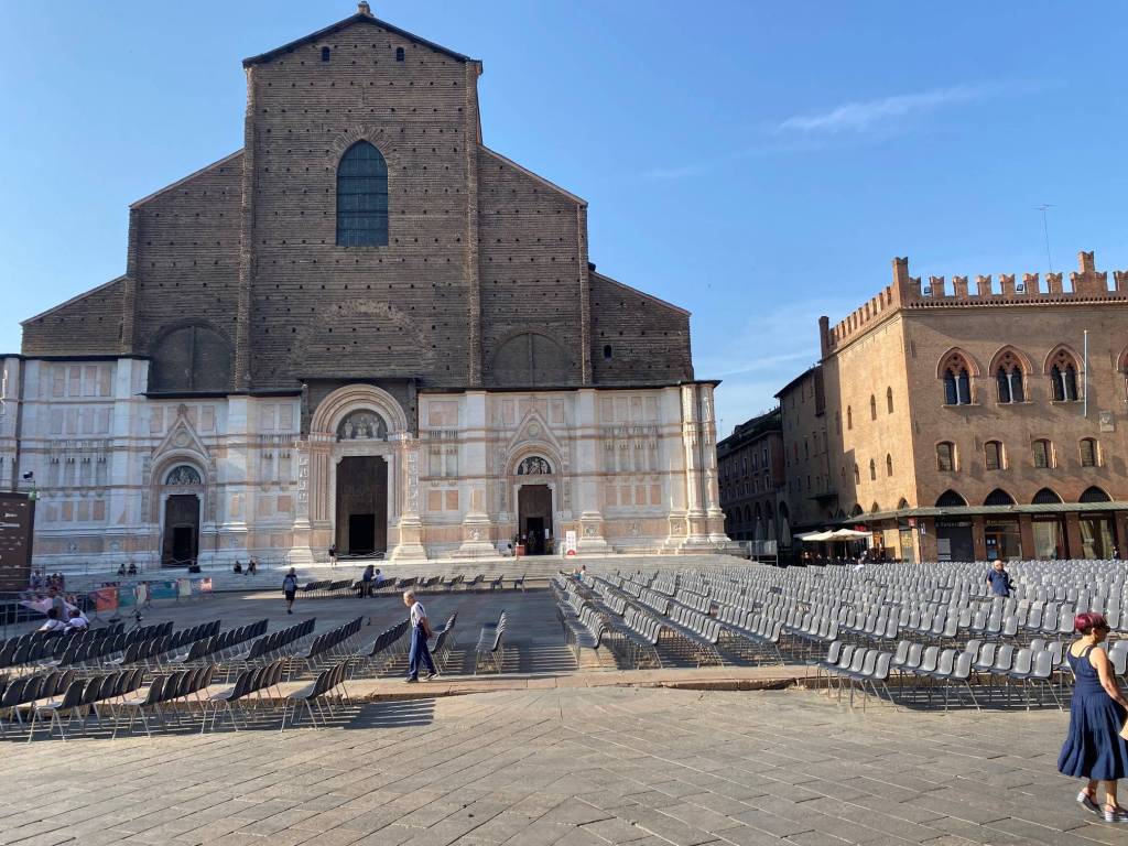 Stanza doppia via volturno, bologna