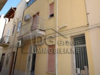 Graziosa palazzina indipendente a pochi passi dal centro storico - 1