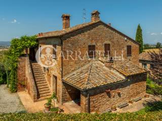 Casale con piscina e dépendance a Cortona