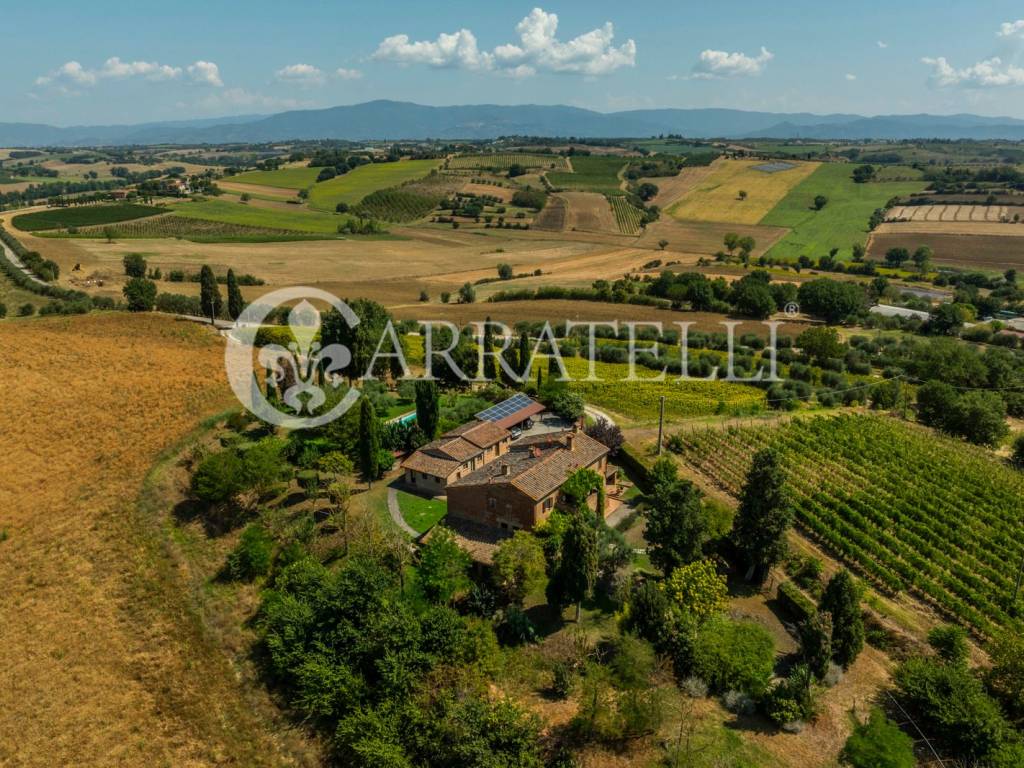 Casale con piscina e dépendance a Cortona