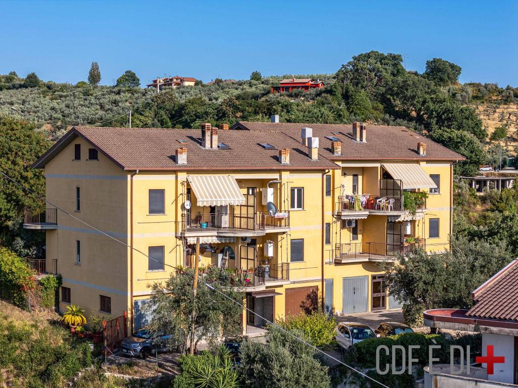 3-room flat via Farense 19, Toffia