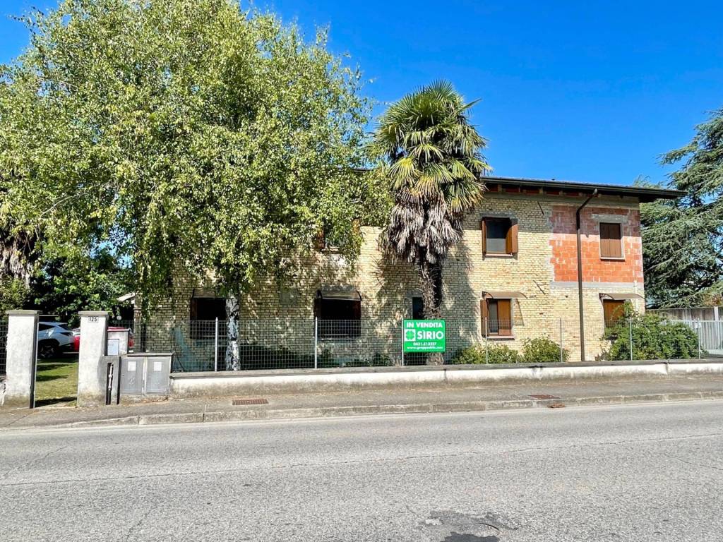 Villa unifamiliare via roma 125, centro, pocenia