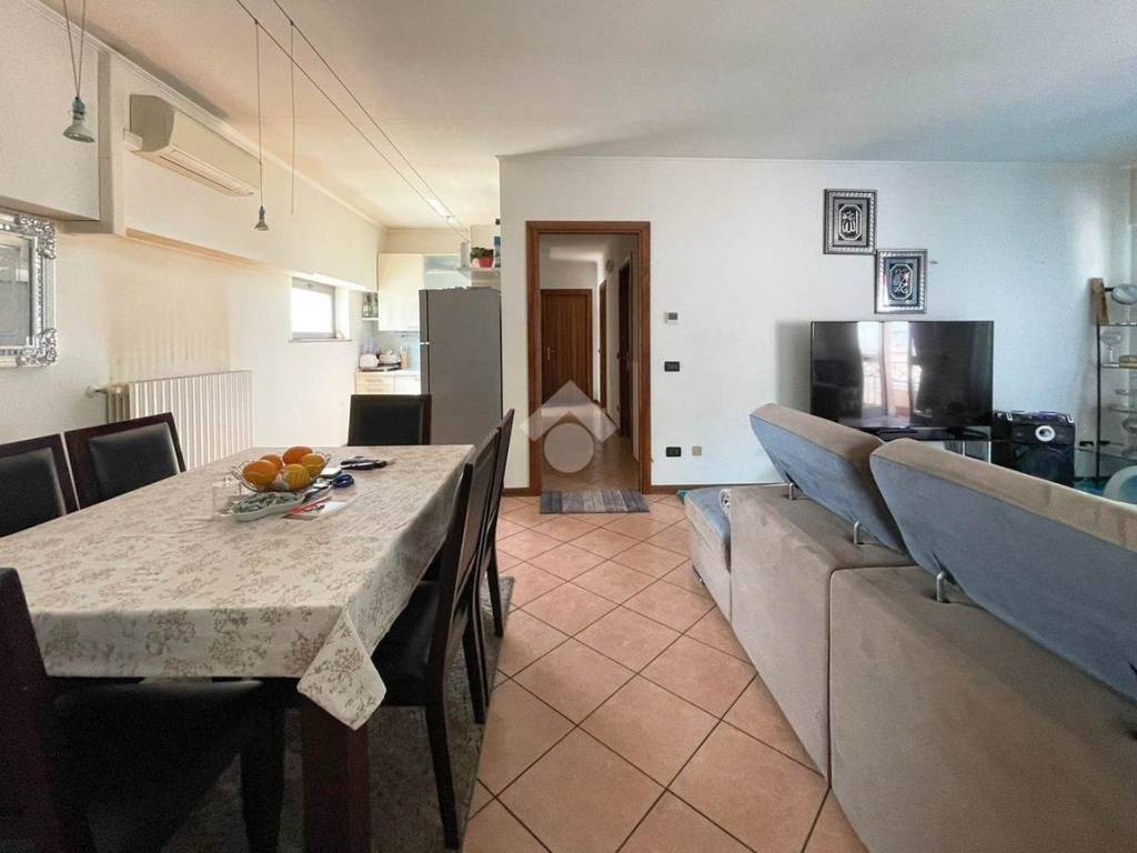 interno.22_c6f27882