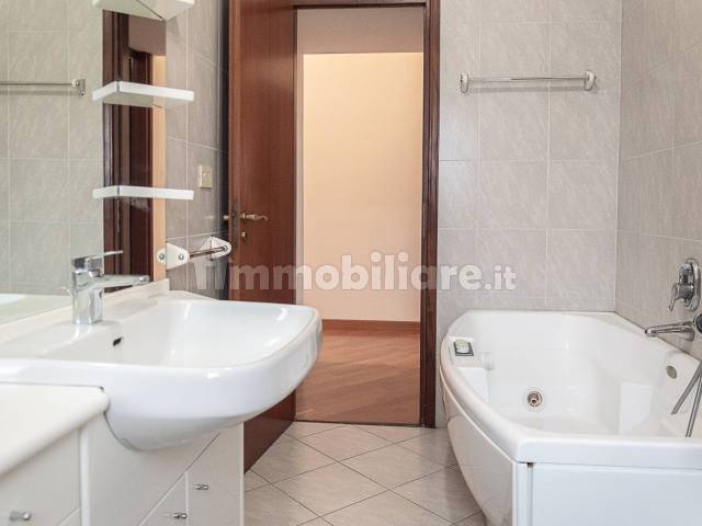 bagno con idromassaggio