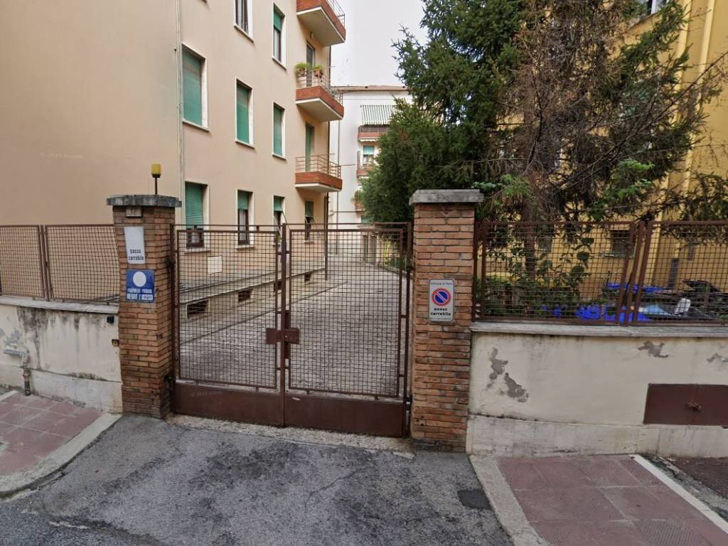Garage - box via ludovico antonio muratori 17, centro, terni