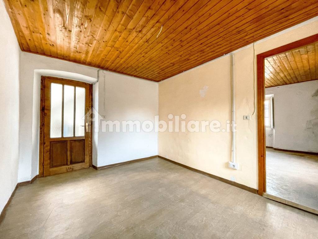 casa vendita gignese stanza7