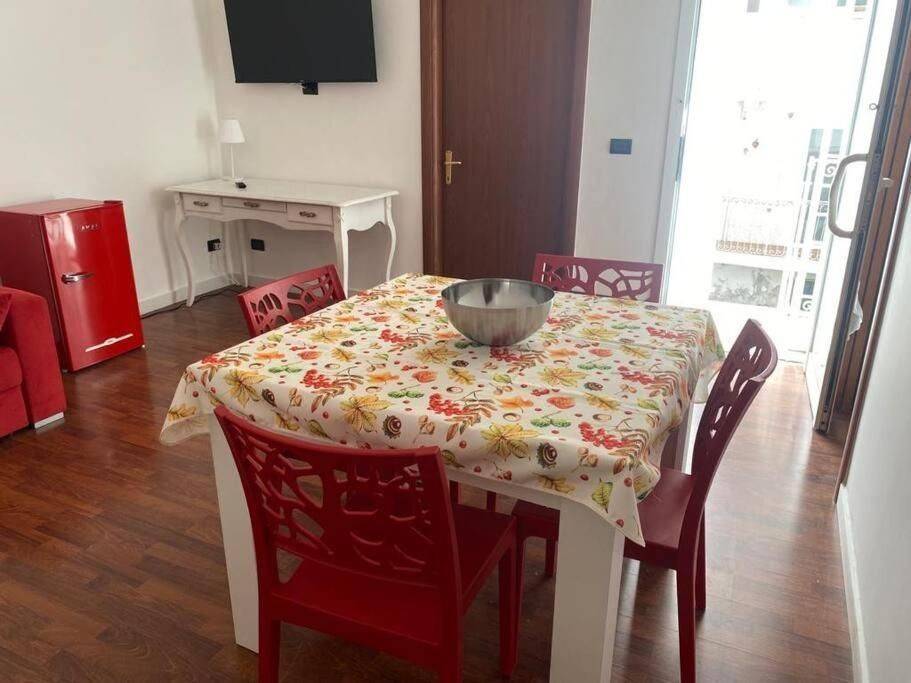 Bilocale via felice cavallotti 114, borgo, taranto