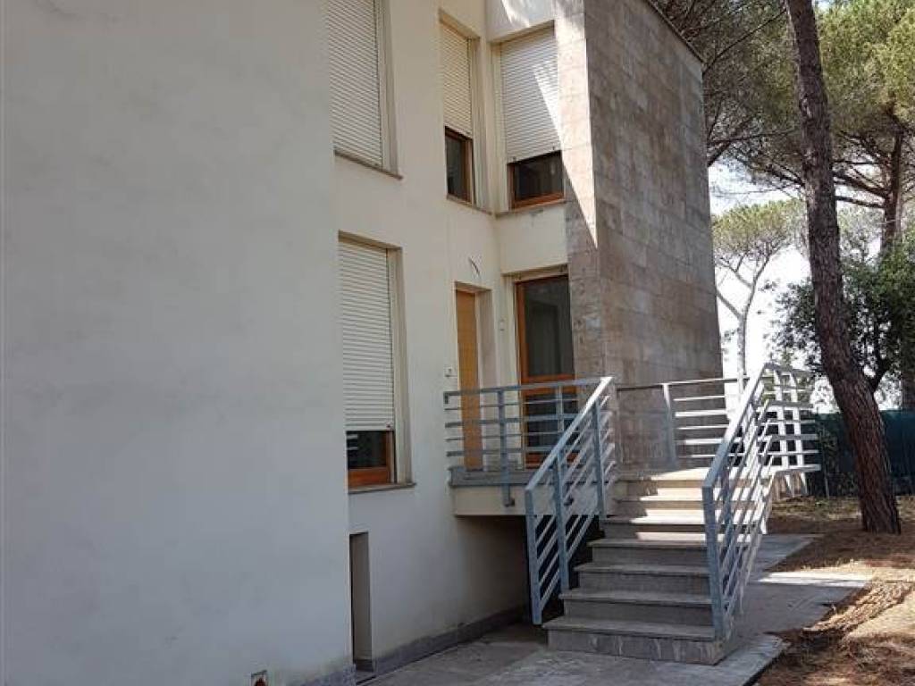 Villa unifamiliare, nuova, 183 m², collinaia - monterotondo, livorno