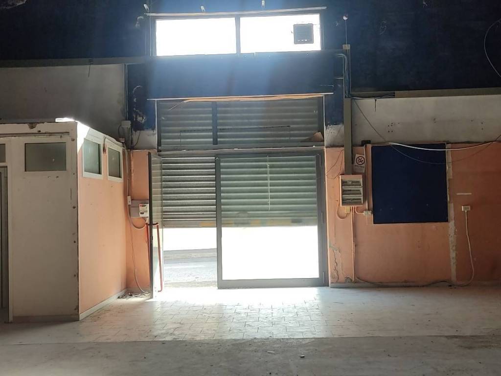 Negozio - locale commerciale via donato rossetti 15, shangai, livorno