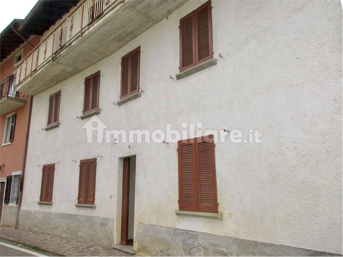 Casa indipendente in vendita a Sant'Omobono Terme