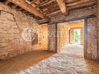 Palazzina in centro storico a castiglione del lago