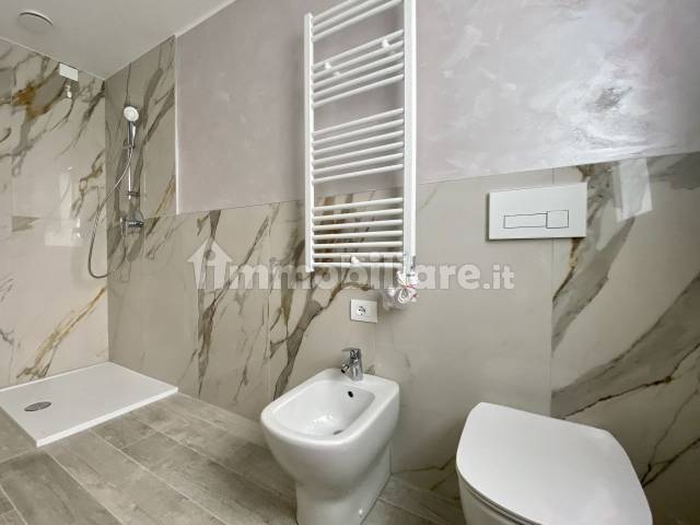 012 bagno 01