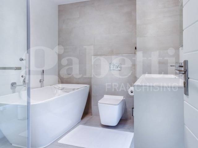 modern-minimalist-bathroom-3150293_1920.jpg