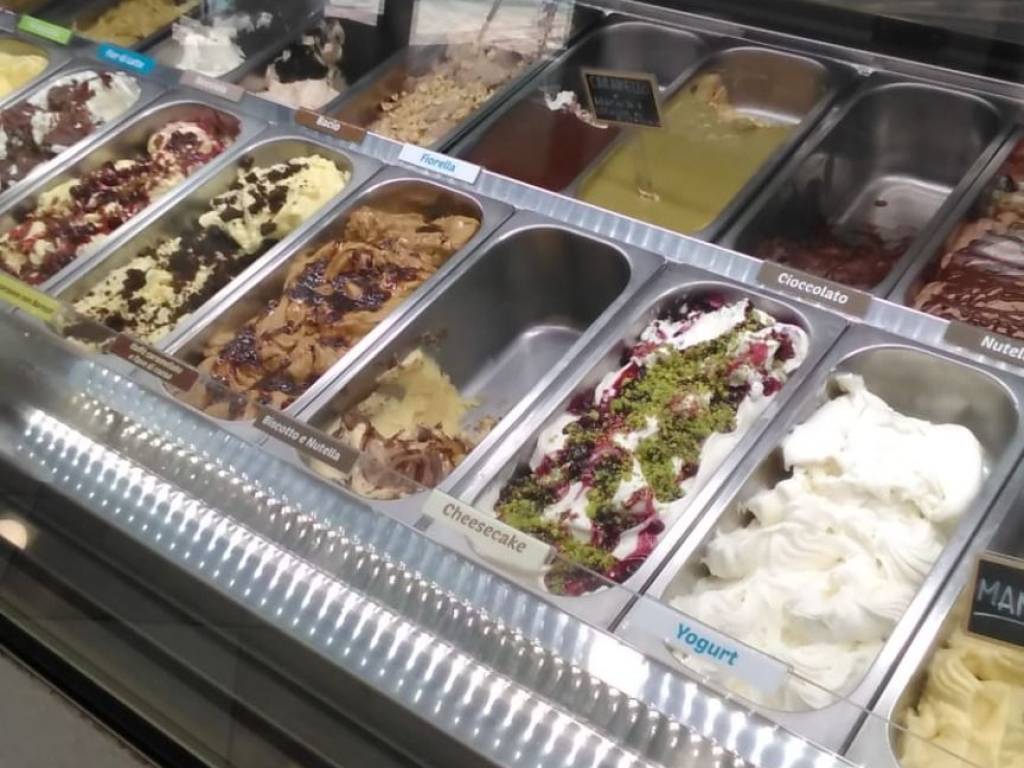 Gelateria, modena est, modena