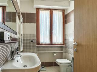 Bagno Finestrato con Doccia_V1