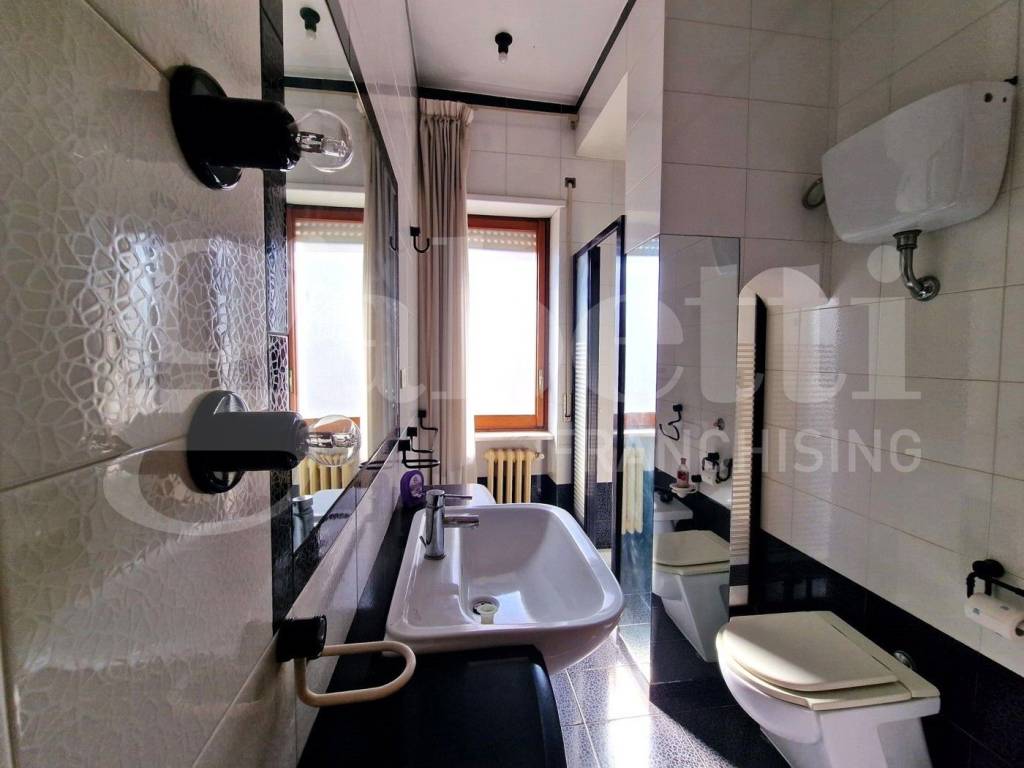 BAGNO B.jpg