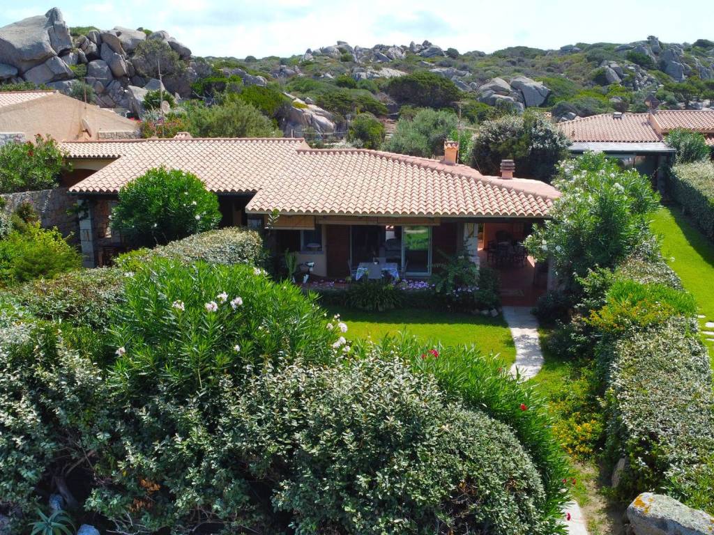 Villa a schiera via delle costellazioni snc, santa reparata, santa teresa gallura