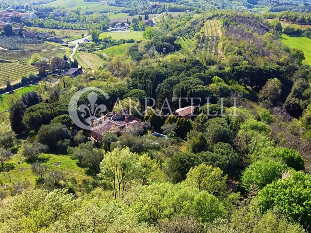 Casale con piscina in campagna a Montepulciano