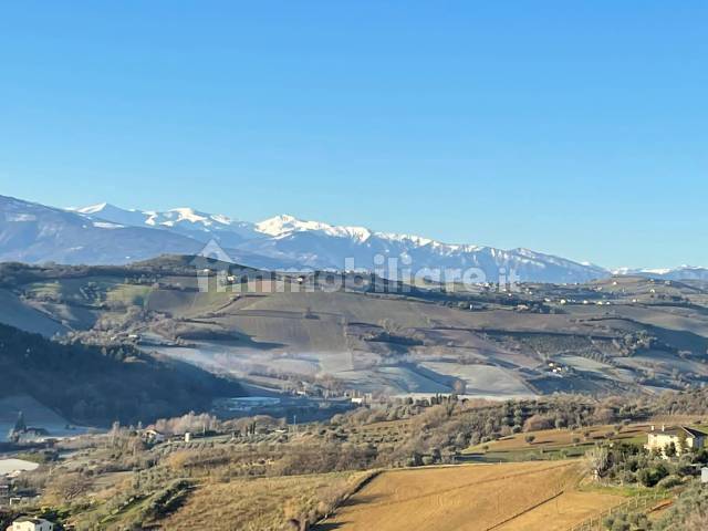 04 RIPATRANSONE - CASALE VISTA MARE E MONTI RISTRU