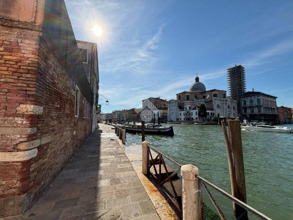 Locale commerciale negozio lista vechia dei bari, santa croce, venezia