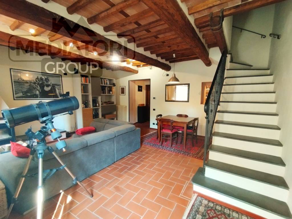 Sale Singlefamily detached house in via di Molino 3 224 Lucca
