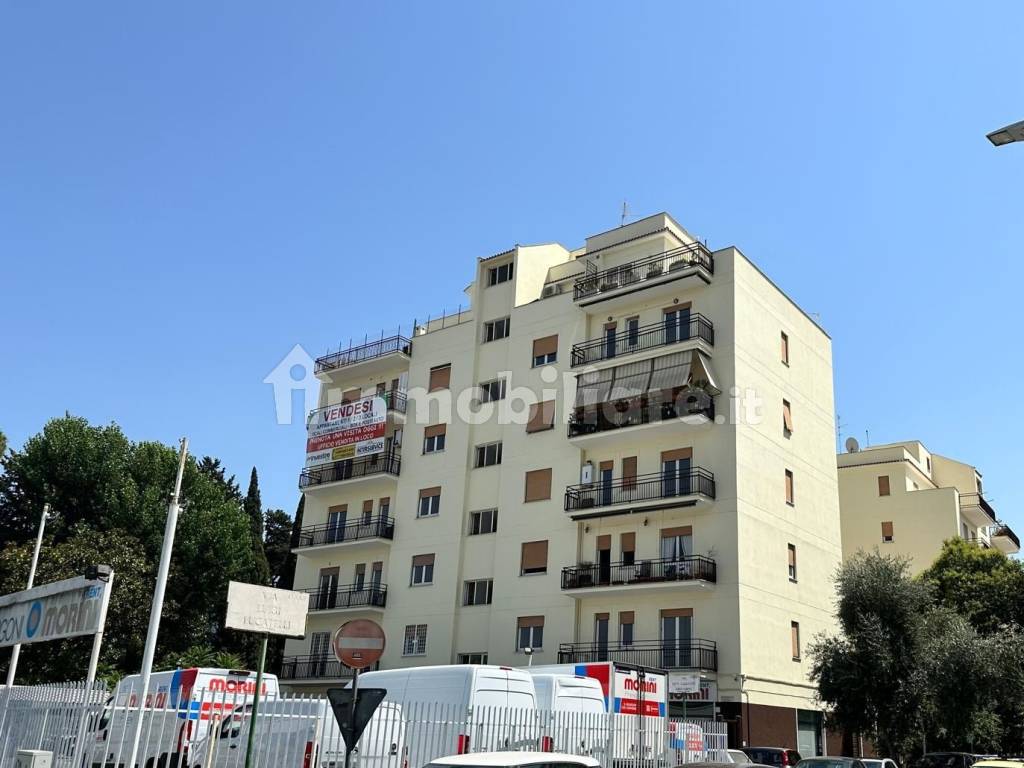 Quadrilocale via dei Crispolti 89, Casal Bruciato, Roma — foto 3