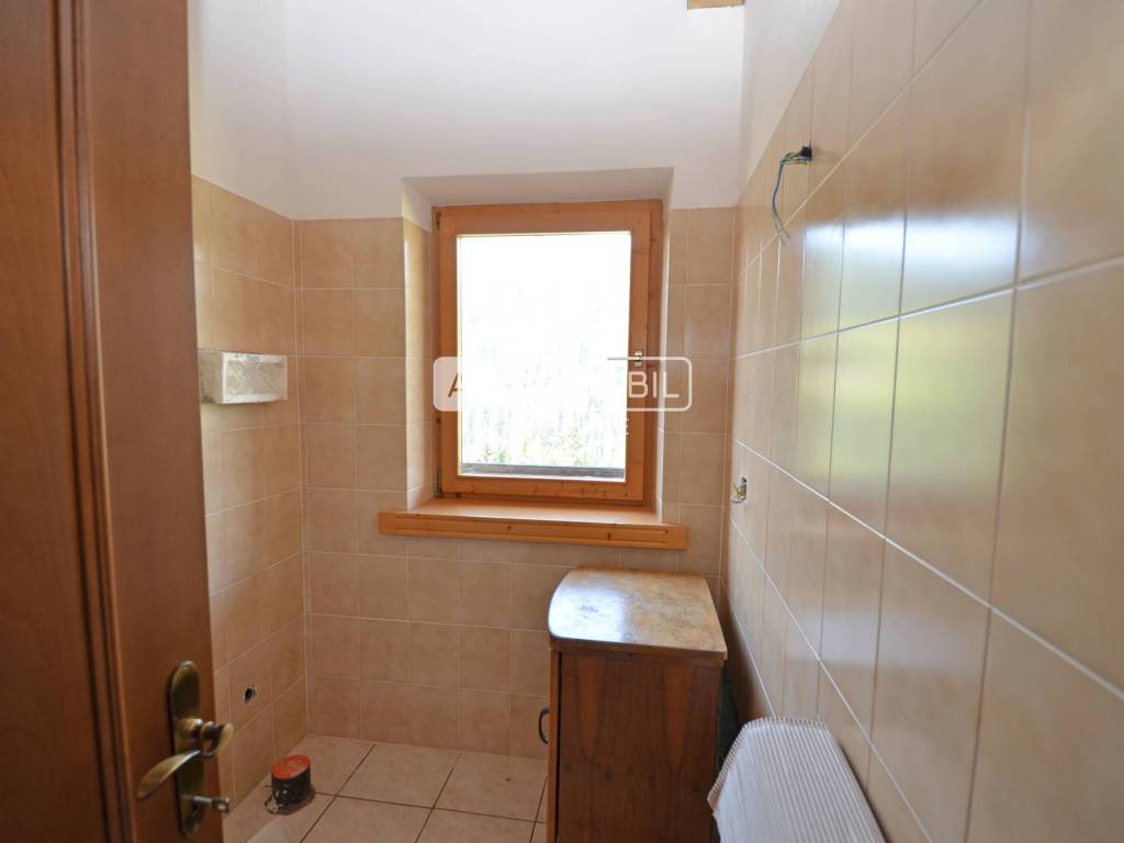 13 AUR1521-2 Wc web