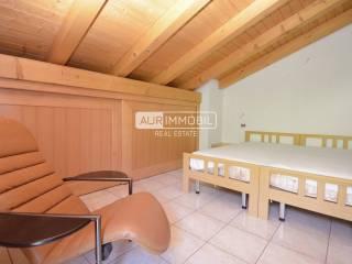 16 AUR1521-2 Bedroom 2 web