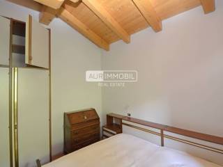 18 AUR1521-2 Bedroom 3 web