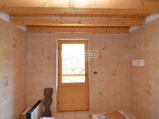 21 AUR1521-2 Bathroom web