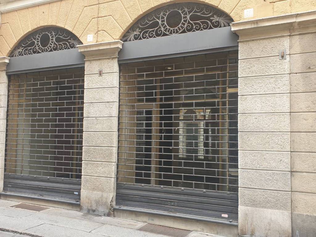 Locale commerciale corso giuseppe mazzini 22, centro, cremona