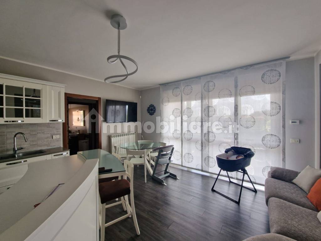 Vendita Appartamento Corbetta. Trilocale in via Filippo Corridoni 22 ...