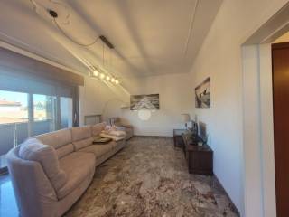 4-room flat via giuliari 15, Borgo Roma, Verona